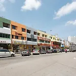 Super Oyo 90254 D Anugerah Hotel