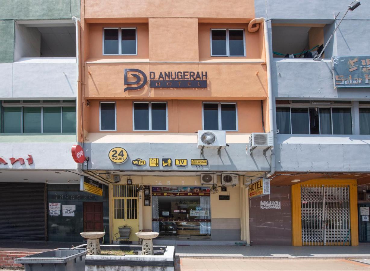 Super Oyo 90254 D Anugerah Hotel 2*