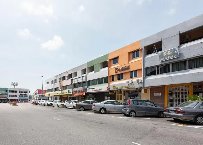 Super Oyo 90254 D Anugerah Hotel
